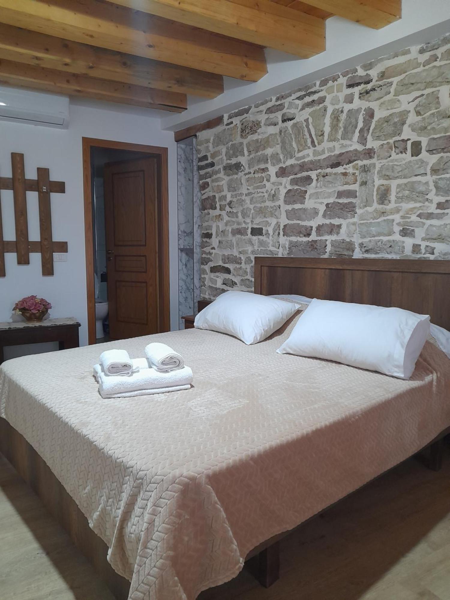 Guest House Ani Gjirokastër Dış mekan fotoğraf